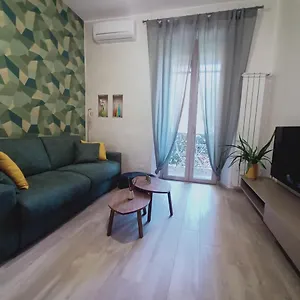 https://come-a-casa-pretty-apartment-100-meters-from-the-sea.it-romehotels.com