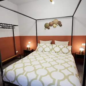 https://karizza-home.catania-hotels.net