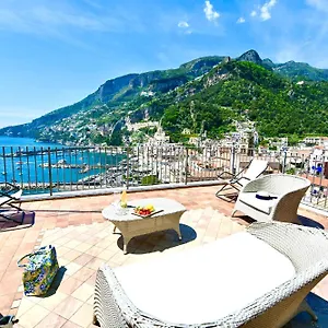 https://lattico-amalfi.hotels-amalfi.com