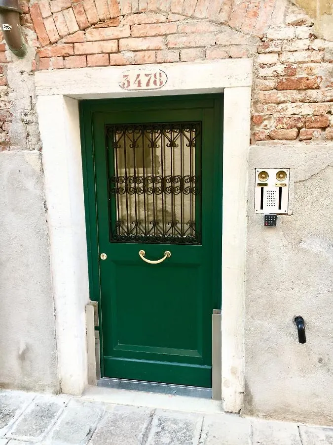 Apartment Venice Mirrors